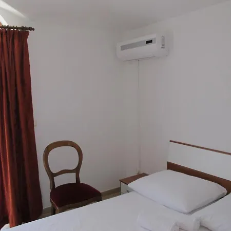 Dubai Vila